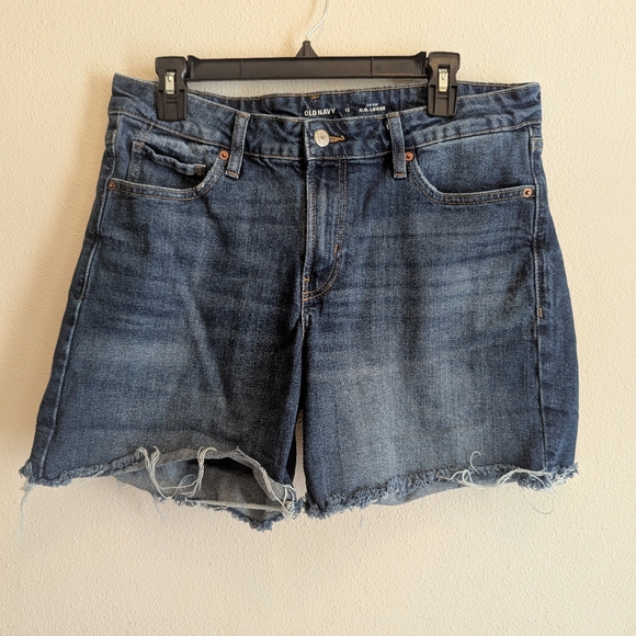 Women's Old Navy Mid Rise OG Loose Cut Off Jean Shorts - Picture 1 of 4